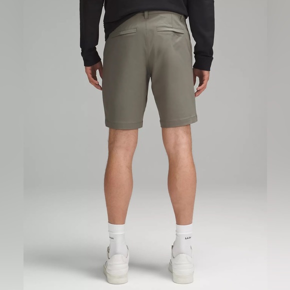 Lululemon Commission Classic-Fit Short 9" Warpstreme - Picture 2 of 8